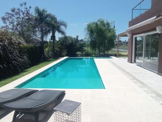 Foto 4 de Casa en El Yacht