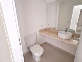 Foto 11 de Hogar Frente Al Río: Confort, Vistas Únicas y un Estilo de Vida Exclusivo