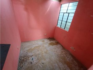 Foto 5 de VILLA EL SALVADOR - VENTA CASA COMO TERRENO - ÁREA 108 m2