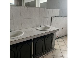 Foto 23 de La Magdalena, Edificio en Renta, 1,950m2, 3 Ambientes