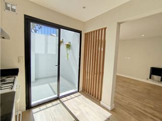 Foto 5 de VENTA PH 4  AMBIENTES RECICLADO AL FRENTE