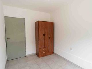Foto 11 de VENTA CASA 2 DORM BARRIO JARDIN
