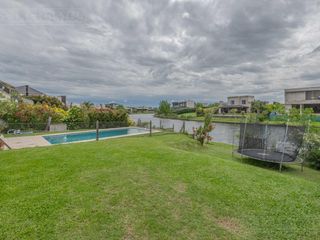 Foto 5 de Casa en venta en el Barrio Vistas - Puertos / Escobar