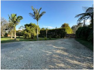 Foto 6 de Venta de Hermosa Casa Campestre Cerca del Aeropuerto