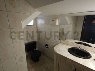 Foto 8 de ALQUILO LINDA CASA PARA FAMILIA /  O OFICINAS ADMINISTRATIVAS A PUERTAS CERRADAS