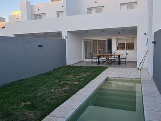 Foto 19 de Casa Duplex Amoblada en Alquiler-  La Calandria zona sur