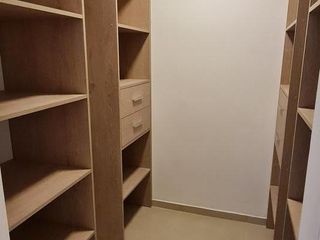 Foto 3 de Casa Duplex Amoblada en Alquiler-  La Calandria zona sur