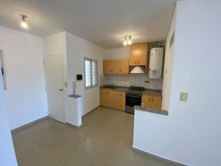 Foto 2 de Depto 2 amb en alquiler - El Talar - Tigre - Javier Quintana Inmobiliaria
