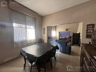 Foto 3 de CASA PH 3 ambientes VENTA Banfield