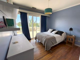 Foto 30 de VENTA DE CASA 7 AMBIENTES A LA LAGUNA CASTORES NORDELTA