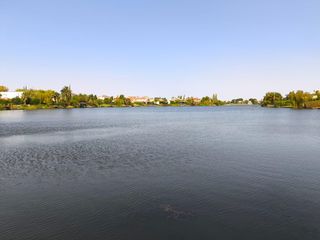 Foto 4 de VENTA DE CASA 7 AMBIENTES A LA LAGUNA CASTORES NORDELTA