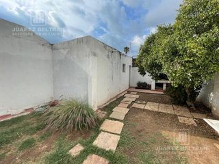 Foto 11 de Casa en venta 2 dormitorios - Av. Caraffa 786 - Villa Cabrera.
