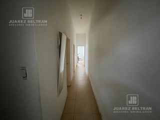 Foto 5 de Casa en venta 2 dormitorios - Av. Caraffa 786 - Villa Cabrera.