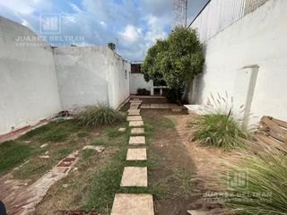 Foto 8 de Casa en venta 2 dormitorios - Av. Caraffa 786 - Villa Cabrera.