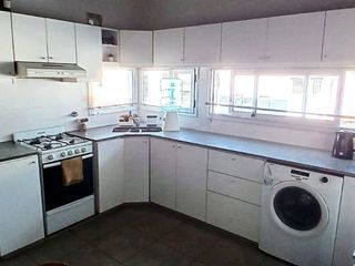 Foto 1 de 121 entre 67 y 68 La Plata- Departamento de Dos Dormitorios con COCHERA en VENTA