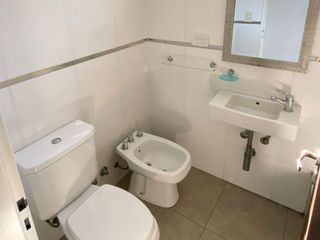Foto 6 de 121 entre 67 y 68 La Plata- Departamento de Dos Dormitorios con COCHERA en VENTA