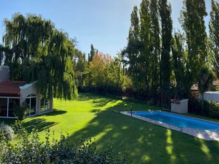 Foto 41 de Casa en  alquiler en Chacras de Coria