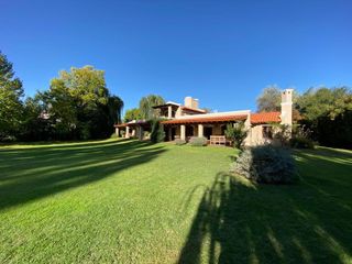 Foto 48 de Casa en  alquiler en Chacras de Coria
