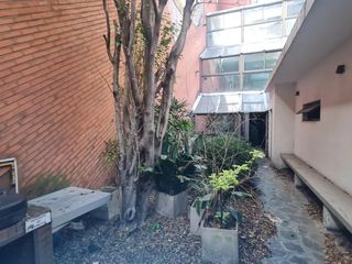 Foto 1 de ALQUILER - Casa de 500 mts -  Ideal Residencia o hostel - 3 pisos - BARRIO NORTE