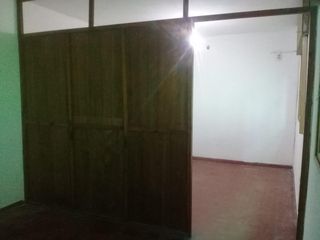 Foto 6 de GALPON EN ALQUILER! APTO TALLER MECANICO!