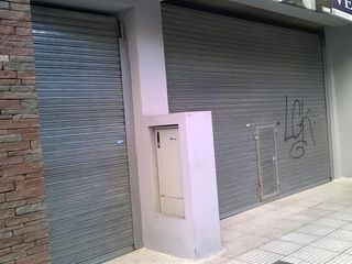 Foto 2 de Amenabar 2926  mts. Av. Congreso, local con amplia Vidriera!!!!!