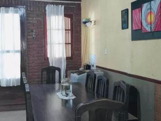 Foto 6 de Casa en venta - 3 Dormitorios 2 Baños - Cocheras - 250Mts2 - Córdoba