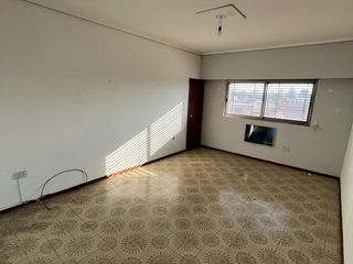 Foto 1 de Departamento - Temperley