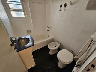 Foto 9 de Honorio Pueyrredon al 600 Departamento de 2 Ambientes con Balcón en Alquiler