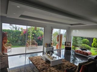 Foto 3 de Nayón, Casa en Renta, 1700m2, 4 Habitaciones