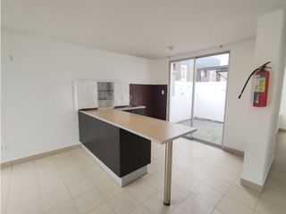 Foto 2 de Pomasqui, Casa en Renta, 77m2, 2 Habitaciones