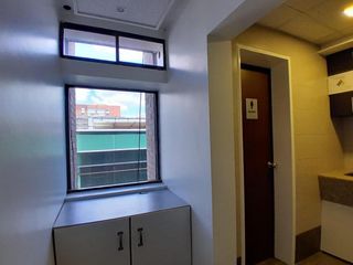 Foto 9 de RENTO OFICINA 180m2 - AVENIDA BRASIL.