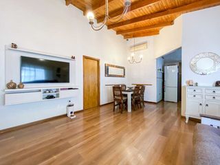 Foto 2 de CASA A LA VENTA