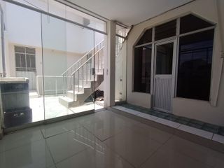 Foto 4 de CASA EN JLBYR