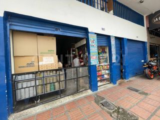 Foto 2 de OPORTUNIDAD VENTA BODEGA - EDIFICIO BARRIO OBRERO