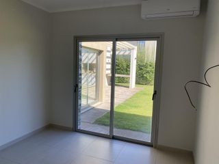 Foto 17 de Casa de 3 dormitorios en alquiler en La Castilla Club de Campo