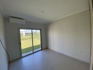 Foto 20 de Casa de 3 dormitorios en alquiler en La Castilla Club de Campo
