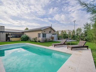 Foto 41 de Casa 4AMB con PISCINA -  Santa Elena