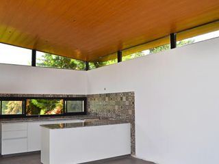Foto 17 de Venta Casa 3 Dorm. Desarrollada en 2 plantas. Cochera. Importante Patio verde arbolado .  Funes