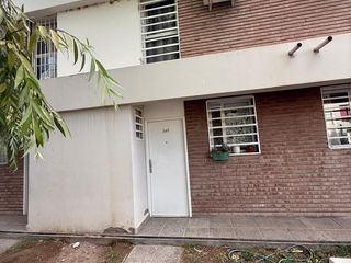 Foto 2 de Venta Duplex 2 Dorm c/cochera ,Chacabuco al 500 , Centenario , Neuquen