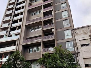 Foto 1 de ALQUILER! Departamento de categoría tipo dúplex de 2 dormitorios en Lavalle al 1100, Barrio Sur
