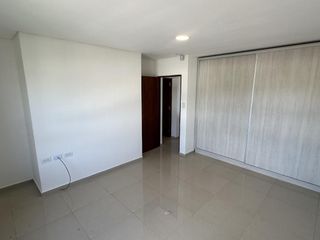 Foto 8 de Duplex en alquiler a mts. de Av. Dean Funes -  Zona Nuevo Tenis Club