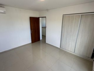 Foto 9 de Duplex en alquiler a mts. de Av. Dean Funes -  Zona Nuevo Tenis Club