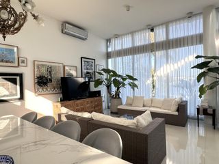 Foto 13 de Los Alisos  casa con 4 dormitorios al agua en Nordelta, alquiler con muebles. Anual o temporal.