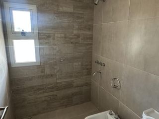 Foto 9 de Departamento en alquiler de 2 dormitorios a estrenar a mts. de Av. H. Yrigoyen