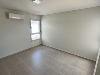 Foto 16 de Departamento en alquiler de 2 dormitorios a estrenar a mts. de Av. H. Yrigoyen