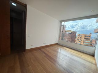 Foto 8 de ¡OPORTUNIDAD ÚNICA! Apartamento de Lujo en Rosales Reservado