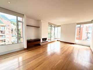 Foto 1 de ¡OPORTUNIDAD ÚNICA! Apartamento de Lujo en Rosales Reservado