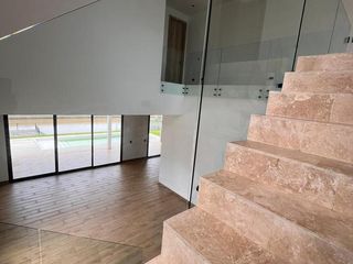 Foto 24 de Casa en El Yacht - Nordelta con Salida Directo al Río