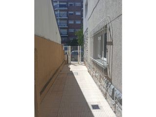 Foto 2 de PH Al Frente 3 Amb + Dependencia - Zona Plaza Mitre