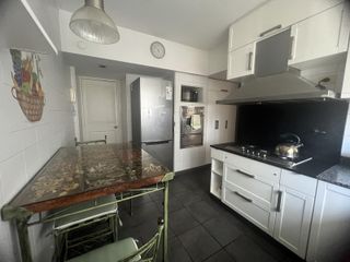 Foto 20 de Muy lindo departamento en Callao y Melo – 120m2 - TODO LUZ - 3 dorm  AMOBLADO Y EQUIPADO